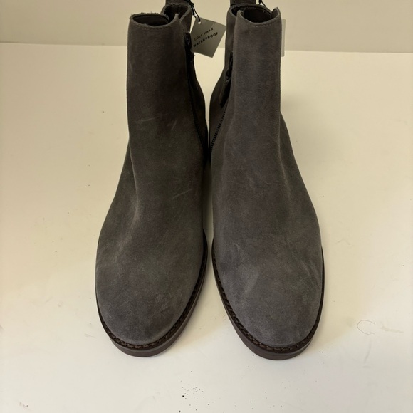 Cole Haan River Chelsea‎ Bootie Sz 6B Suede - Picture 5 of 10